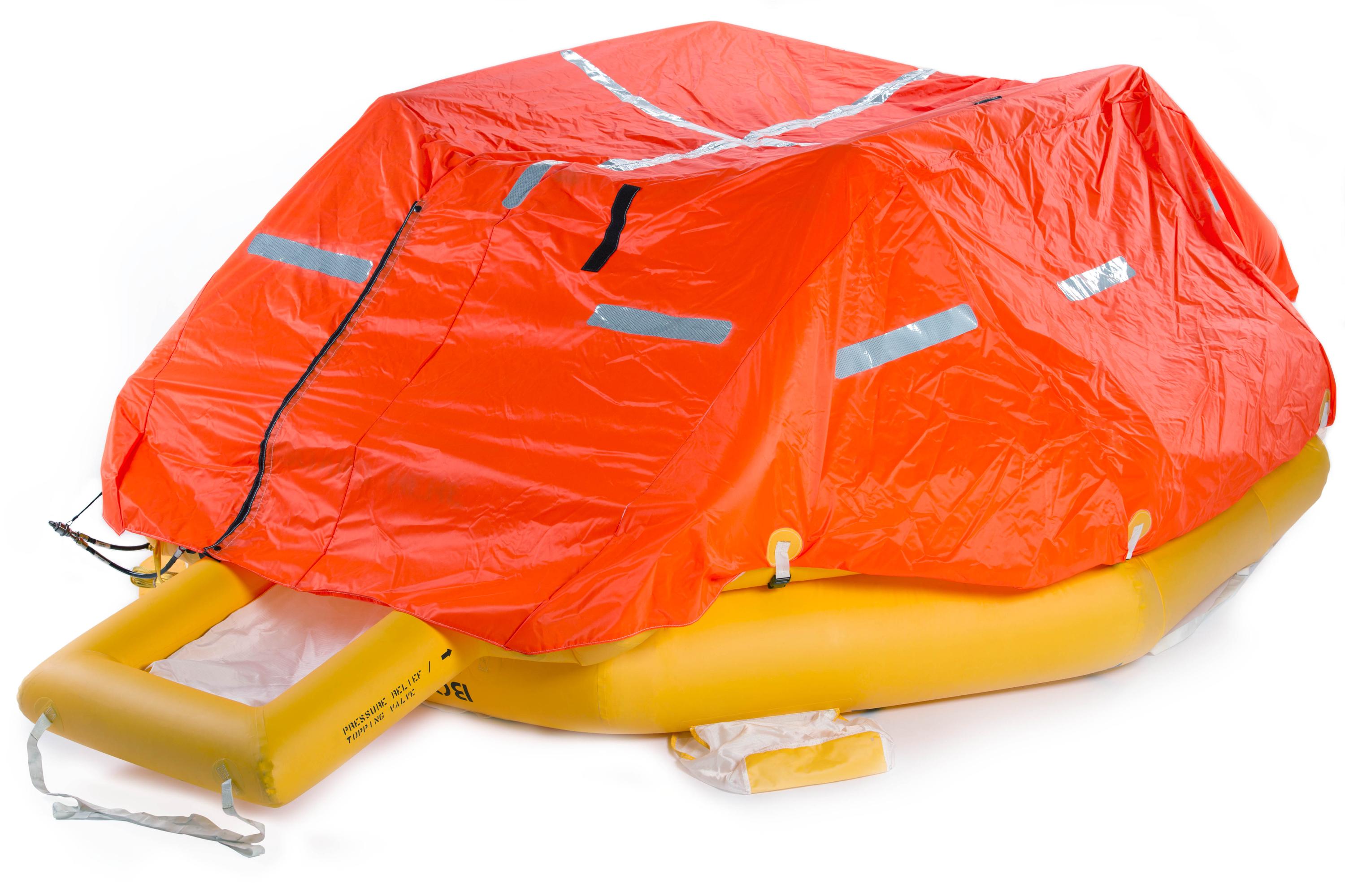 EC135 tri-bag float system with liferafts