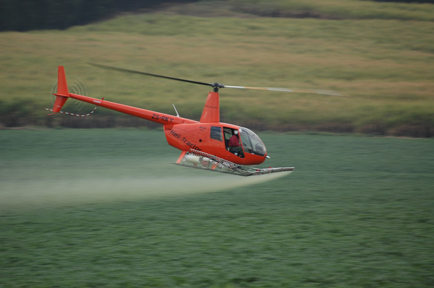 R44 Spray System 